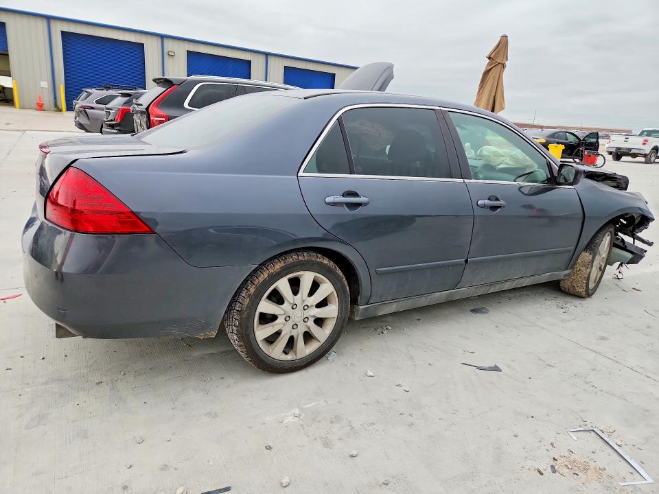 51544106 :رقم المزاد ، 1HGCM663X6A071507 vin ، 2006 Honda Accord مزاد بيع