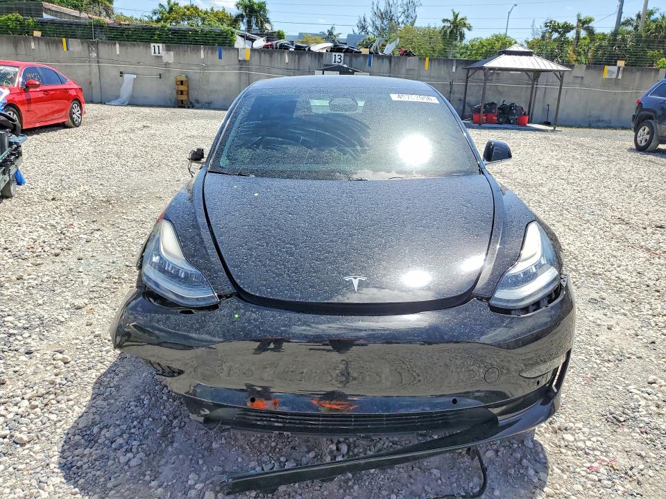 49762906 :رقم المزاد ، 5YJ3E1EB2KF432284 vin ، 2019 Tesla Model 3 مزاد بيع