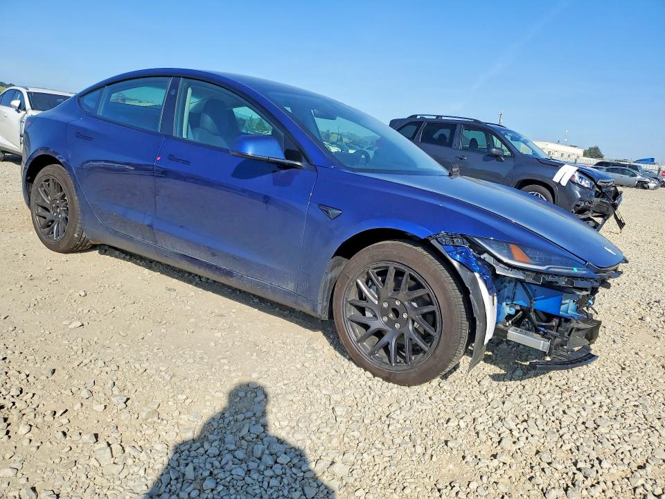49001666 :رقم المزاد ، 5YJ3E1EA3SF962884 vin ، 2025 Tesla Model 3 مزاد بيع