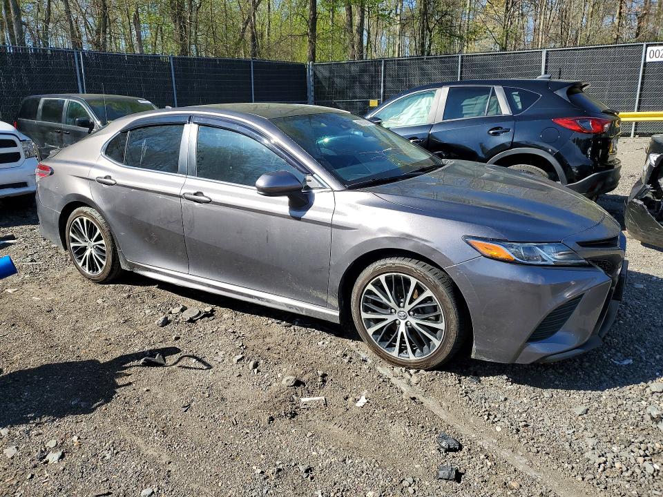 48970326 :رقم المزاد ، 4T1B11HK4KU766628 vin ، 2019 Toyota Camry مزاد بيع