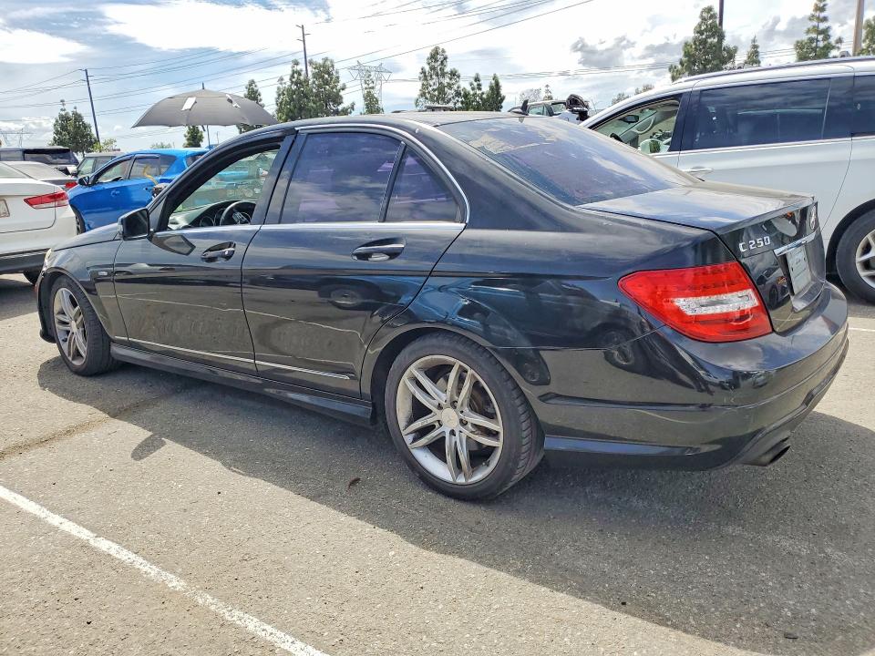 Продажа на аукционе авто 2012 Mercedes-benz C, vin: WDDGF4HB1CR231845, номер лота: 49628526