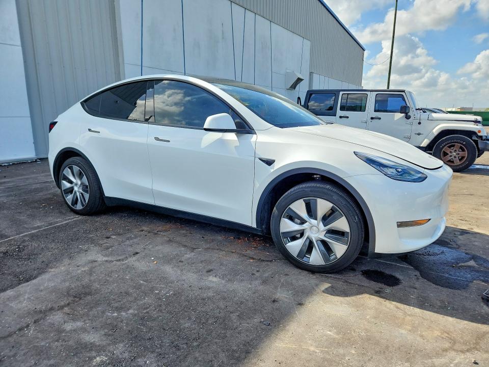 2023 Tesla Model Y მანქანა იყიდება აუქციონზე, vin: 7SAYGAEE6PF587201, აუქციონის ნომერი: 47938496