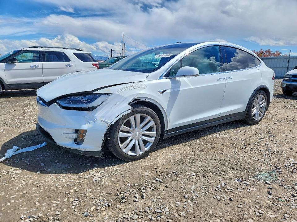 2017 Tesla Model X მანქანა იყიდება აუქციონზე, vin: 5YJXCBE21HF029550, აუქციონის ნომერი: 49474746