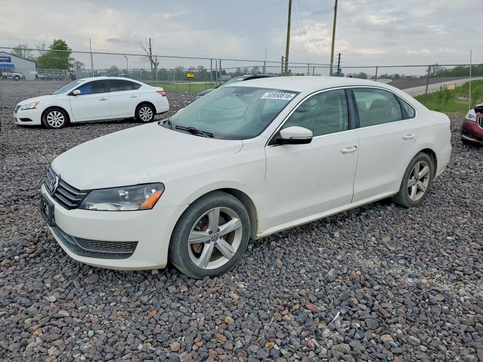 2013 Volkswagen Passat მანქანა იყიდება აუქციონზე, vin: 1VWBP7A35DC044387, აუქციონის ნომერი: 50950816