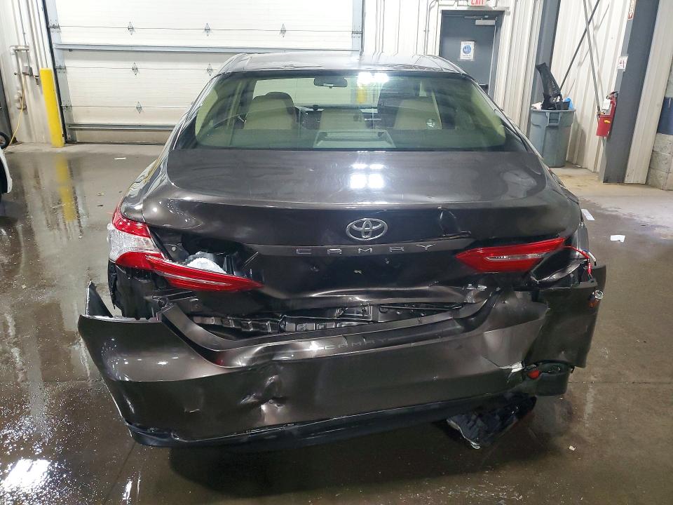 Продажа на аукционе авто 2018 Toyota Camry, vin: JTNB11HK4J3030812, номер лота: 50068186
