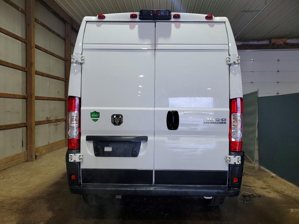 52105176 :رقم المزاد ، 3C6LRVDGXSE514348 vin ، 2025 Ram Promaster 2500 مزاد بيع