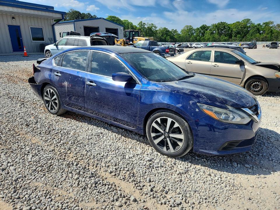 Продажа на аукционе авто 2018 Nissan Altima, vin: 1N4AL3AP8JC110387, номер лота: 49711606