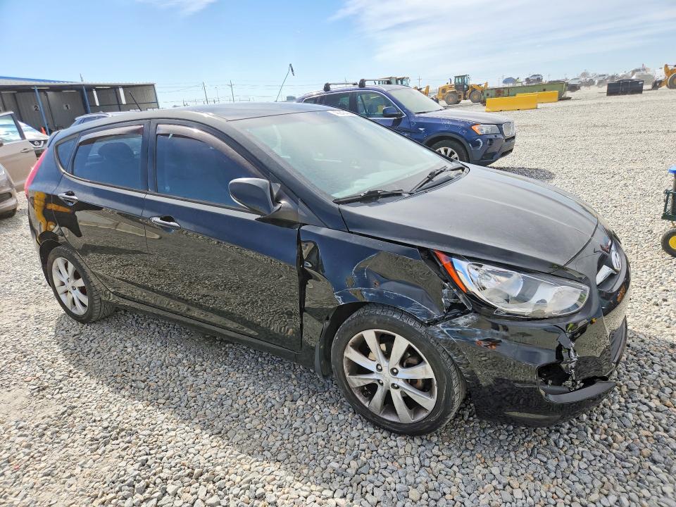 Продаж на аукціоні авто 2013 Hyundai Accent, vin: KMHCU5AE8DU086757, номер лоту: 48943466