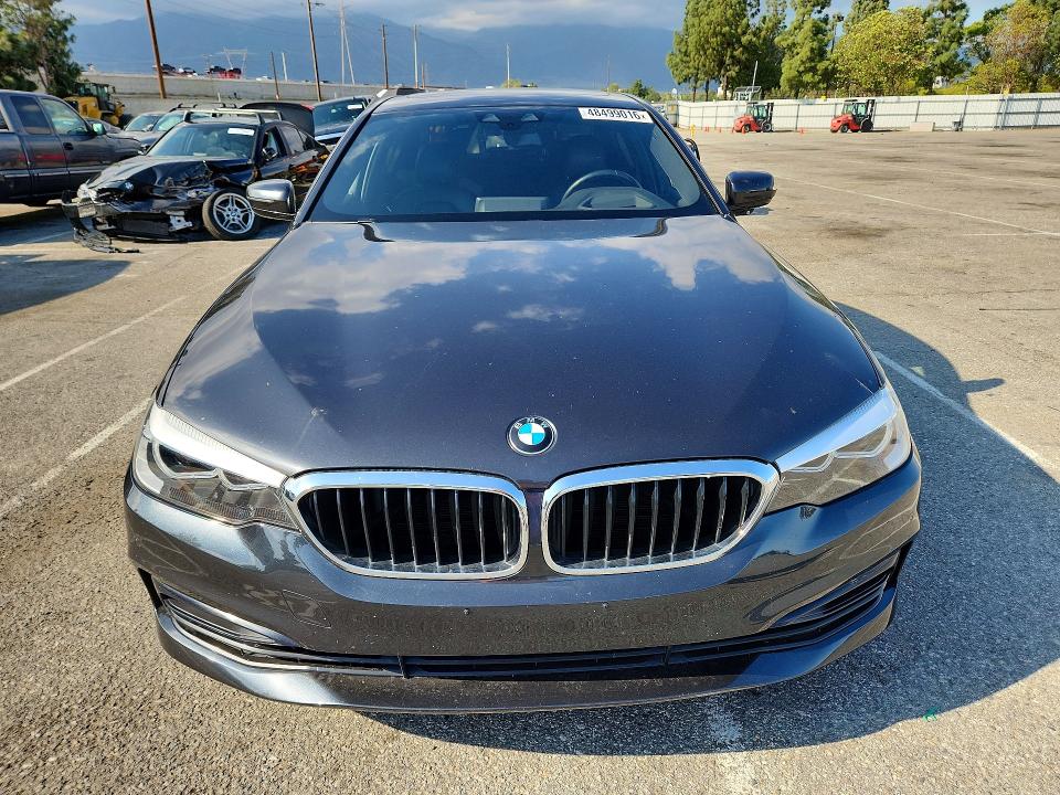 48499016 :رقم المزاد ، WBAJA9C03LCD12771 vin ، 2020 Bmw 530e مزاد بيع