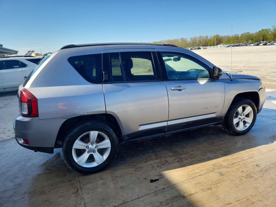 49045066 :رقم المزاد ، 1C4NJCBA0GD574014 vin ، 2016 Jeep Compass مزاد بيع