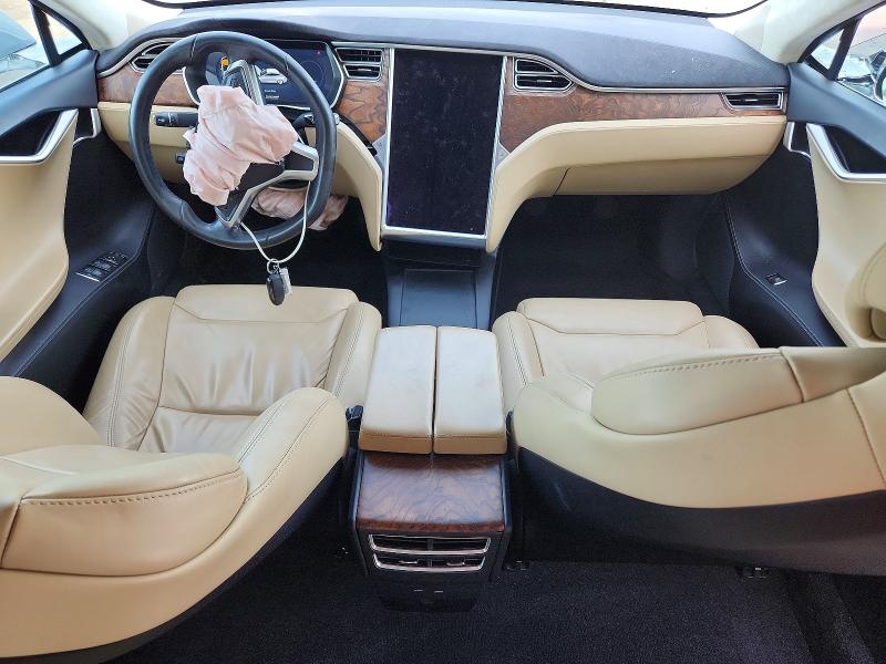 48833356 :رقم المزاد ، 5YJSA1E20HF183919 vin ، 2017 Tesla Model S مزاد بيع