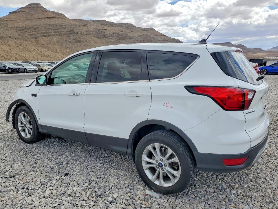Продажа на аукционе авто 2019 Ford Escape, vin: 1FMCU9GD6KUA25636, номер лота: 49624366
