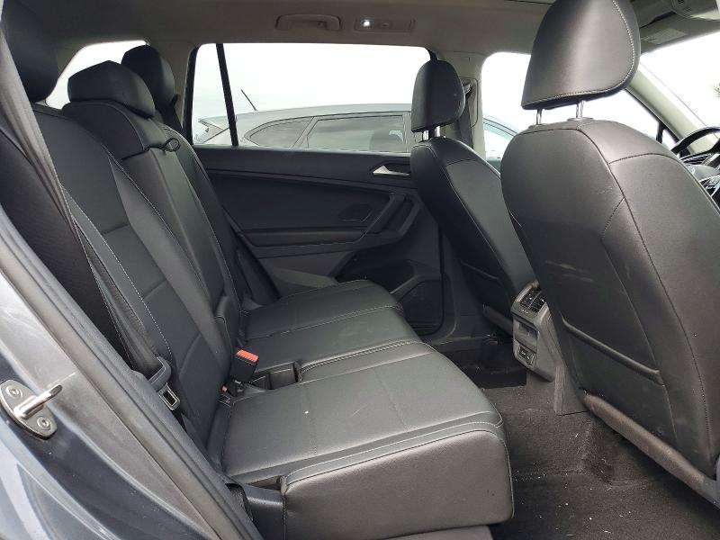 48583816 :رقم المزاد ، 3VV2B7AX6KM085841 vin ، 2019 Volkswagen Tiguan مزاد بيع