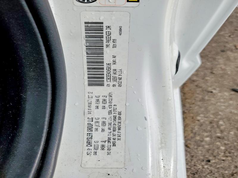 49305686 :رقم المزاد ، 1C3BCBEB4DN560106 vin ، 2013 Chrysler 200 مزاد بيع