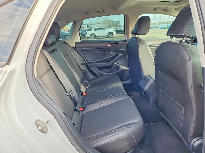 2021 Volkswagen Jetta Highline 1.4 Tsi 4dr მანქანა იყიდება აუქციონზე, vin: 3VWE57BU5MM062381, აუქციონის ნომერი: 49607806