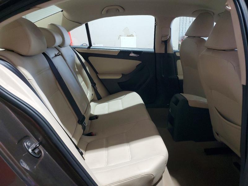 49391266 :رقم المزاد ، 3VWDZ7AJ8BM391788 vin ، 2011 Volkswagen Jetta مزاد بيع