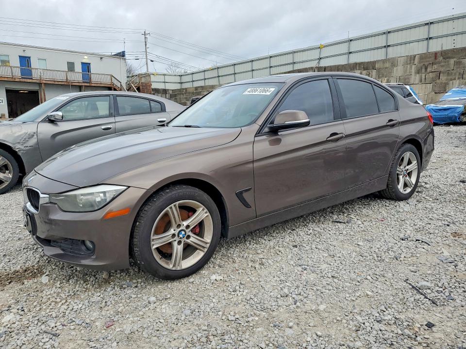 48861066 :رقم المزاد ، WBA3C3G52ENR25894 vin ، 2014 Bmw 320 مزاد بيع
