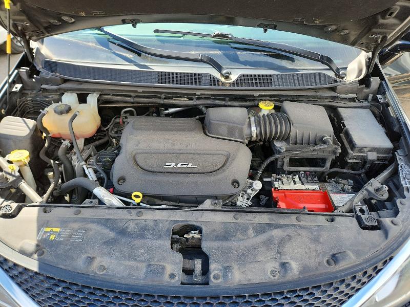 Продажа на аукционе авто 2017 Chrysler Pacifica, vin: 2C4RC1BG3HR598102, номер лота: 49968166