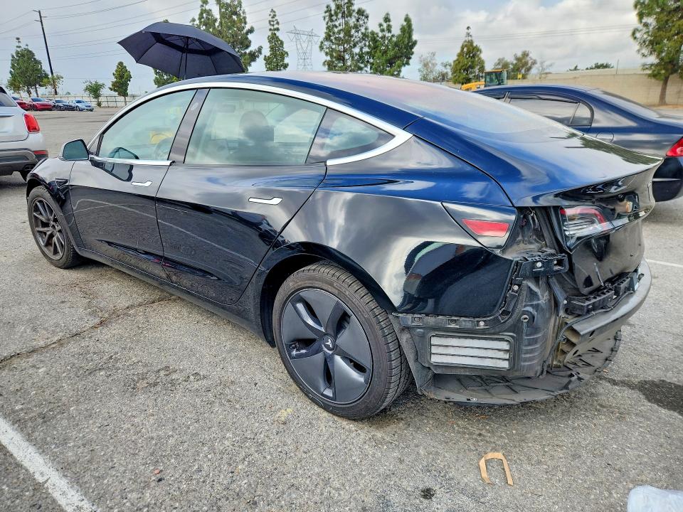 49628246 :رقم المزاد ، 5YJ3E1EA3JF166070 vin ، 2018 Tesla Model 3 مزاد بيع