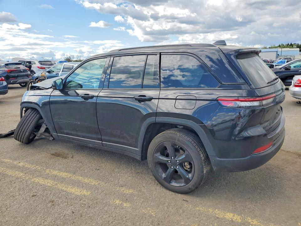 Продажа на аукционе авто 2024 Jeep Grand Cherokee, vin: 1C4RJHAG5RC215352, номер лота: 50125166