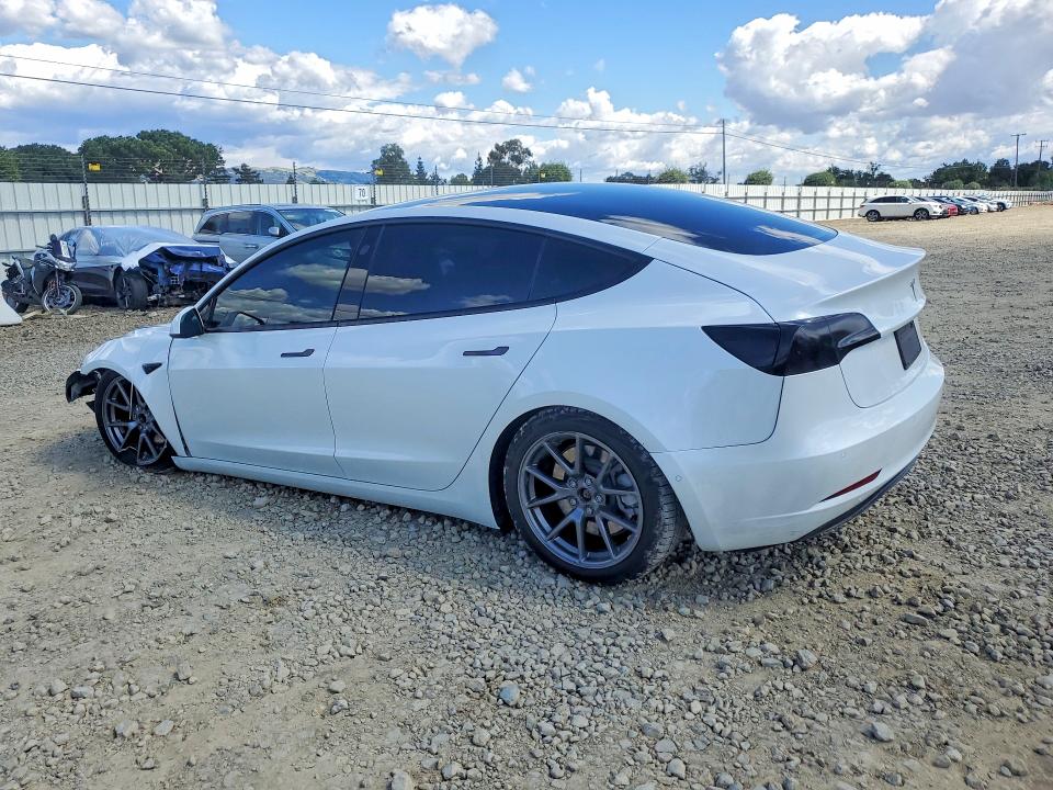 49927916 :رقم المزاد ، 5YJ3E1EA1MF868103 vin ، 2021 Tesla Model 3 مزاد بيع