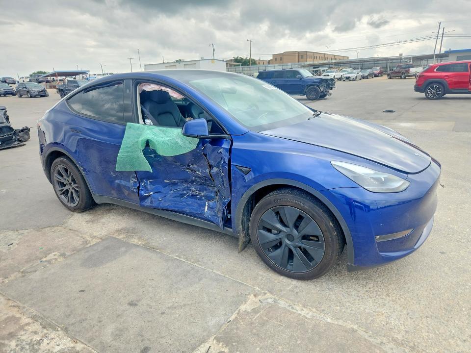 2024 Tesla Model Y მანქანა იყიდება აუქციონზე, vin: 7SAYGDEE8RF201611, აუქციონის ნომერი: 50053586