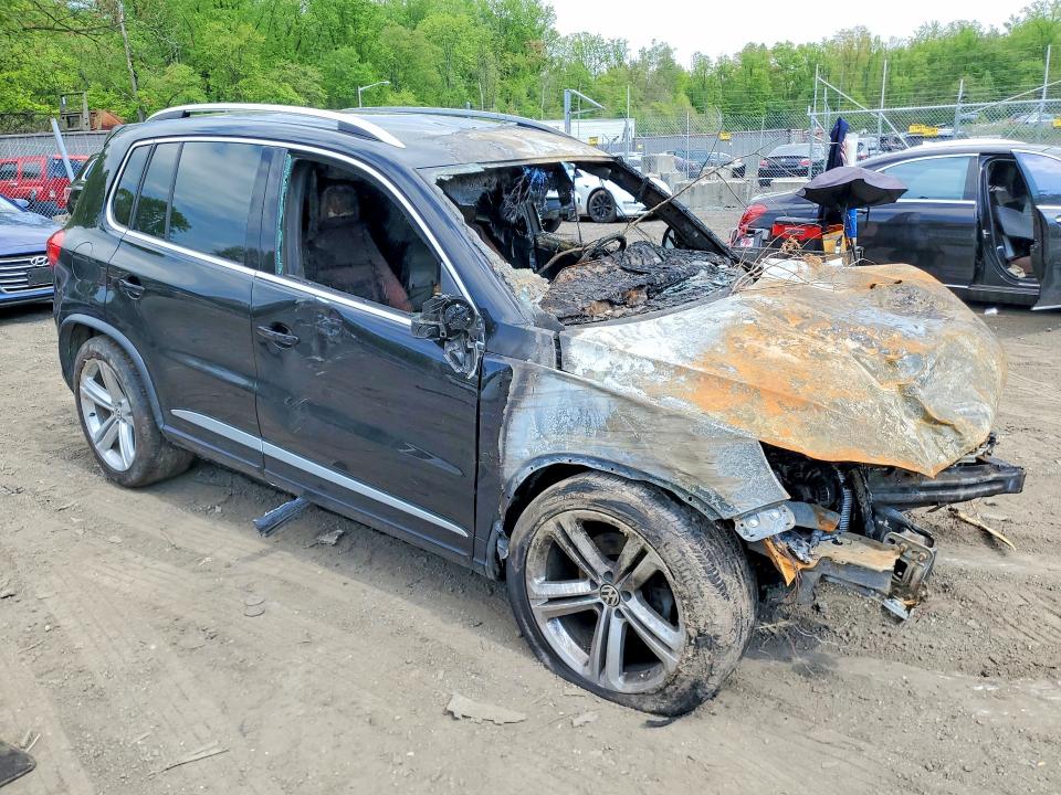 2016 Volkswagen Tiguan მანქანა იყიდება აუქციონზე, vin: WVGBV7AX9GW016313, აუქციონის ნომერი: 50799356