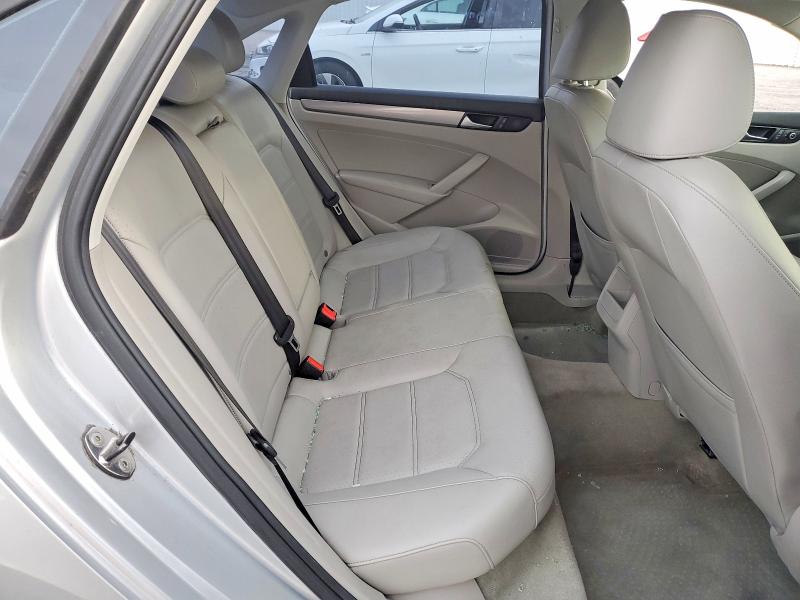2015 Volkswagen Passat მანქანა იყიდება აუქციონზე, vin: 1VWAT7A3XFC009080, აუქციონის ნომერი: 50096126