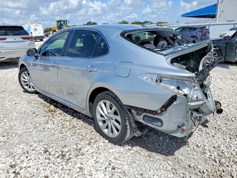 Продаж на аукціоні авто 2022 Toyota Camry, vin: 4T1C11AK5NU003519, номер лоту: 48670136