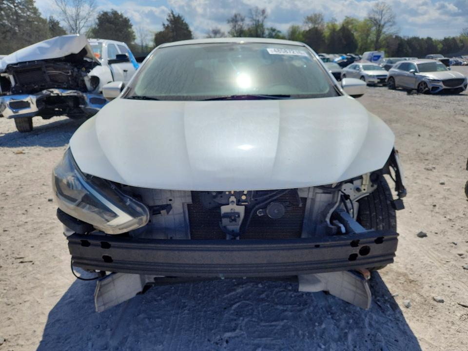 2017 Nissan Sentra მანქანა იყიდება აუქციონზე, vin: 3N1AB7AP9HY283909, აუქციონის ნომერი: 48587216