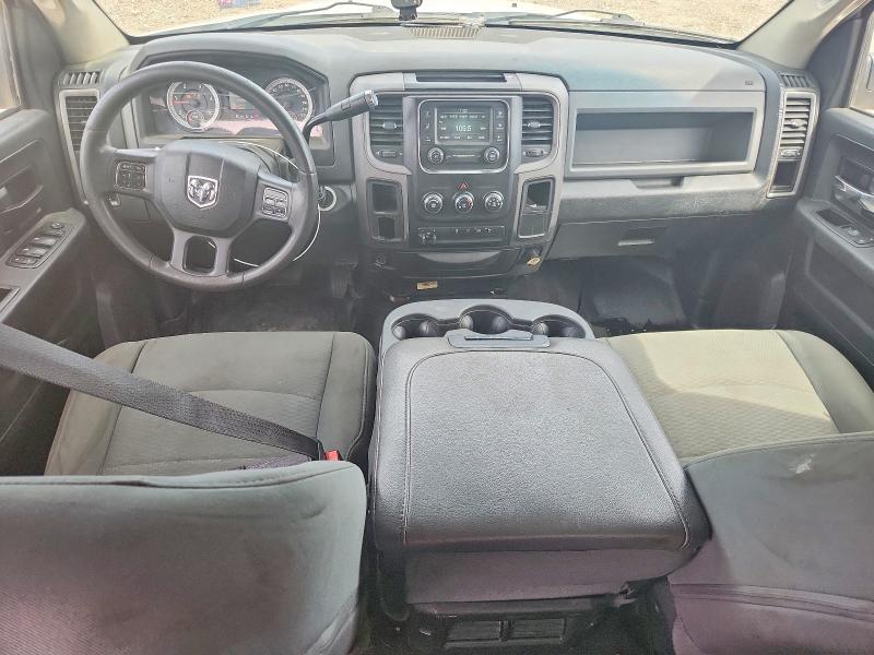 49732136 :رقم المزاد ، 3C63RPGL0FG555568 vin ، 2015 Ram 3500 مزاد بيع