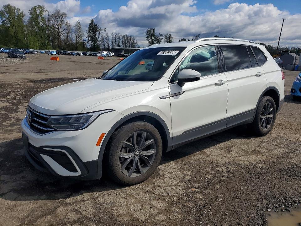 49860386 :رقم المزاد ، 3VV2B7AX2NM131976 vin ، 2022 Volkswagen Tiguan مزاد بيع