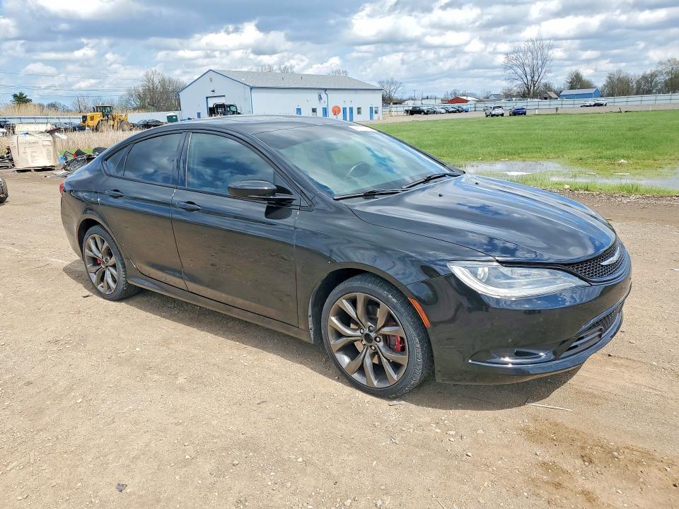 49751346 :رقم المزاد ، 1C3CCCDG1FN583319 vin ، 2015 Chrysler 200 مزاد بيع