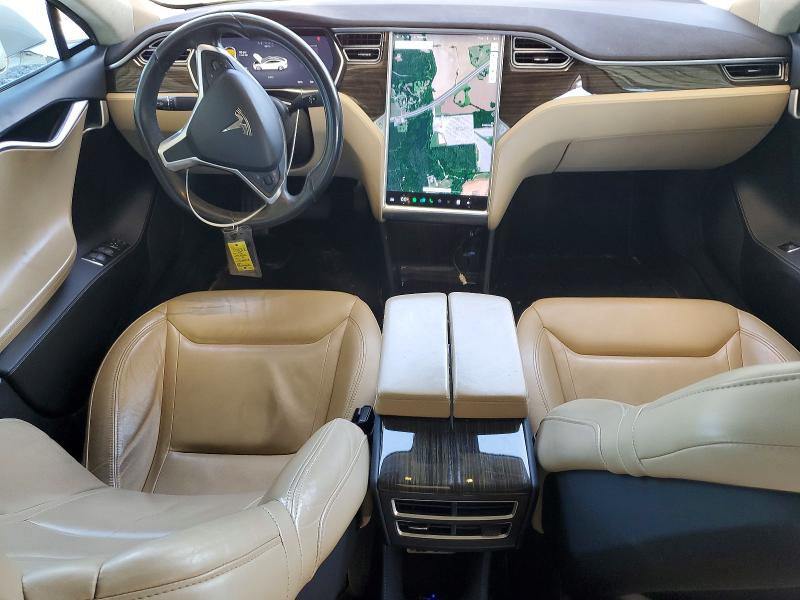Продажа на аукционе авто 2015 Tesla Model S, vin: 5YJSA1E23FF116633, номер лота: 49614926