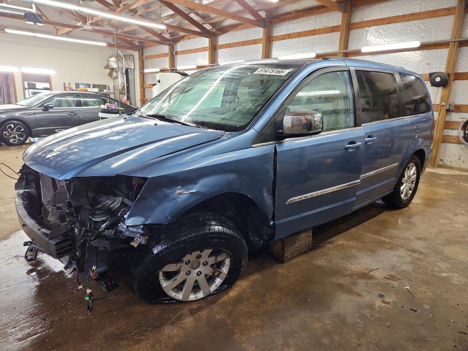 2011 Chrysler Town & Country მანქანა იყიდება აუქციონზე, vin: 2A4RR8DG5BR716656, აუქციონის ნომერი: 51475166