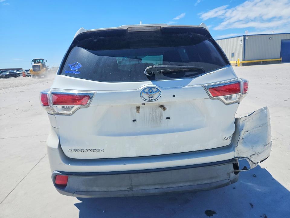 Продажа на аукционе авто 2015 Toyota Highlander, vin: 5TDZKRFH4FS117699, номер лота: 49020996