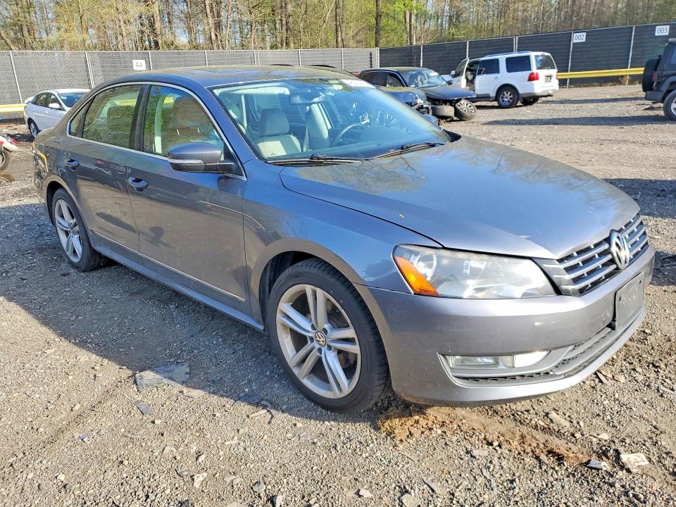2013 Volkswagen Passat მანქანა იყიდება აუქციონზე, vin: 1VWCN7A30DC026499, აუქციონის ნომერი: 48684786
