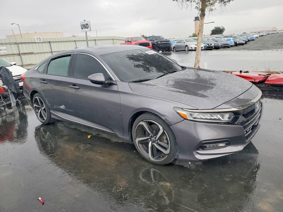 Продаж на аукціоні авто 2018 Honda Accord, vin: 1HGCV2F58JA010057, номер лоту: 49646126
