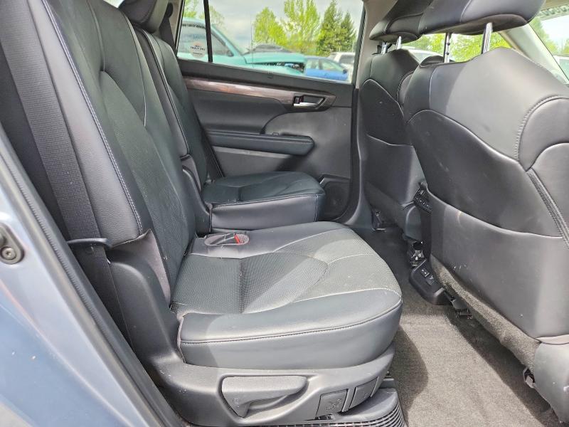 Продажа на аукционе авто 2023 Toyota Highlander Hybrid, vin: 5TDEBRCH6PS107325, номер лота: 51523636