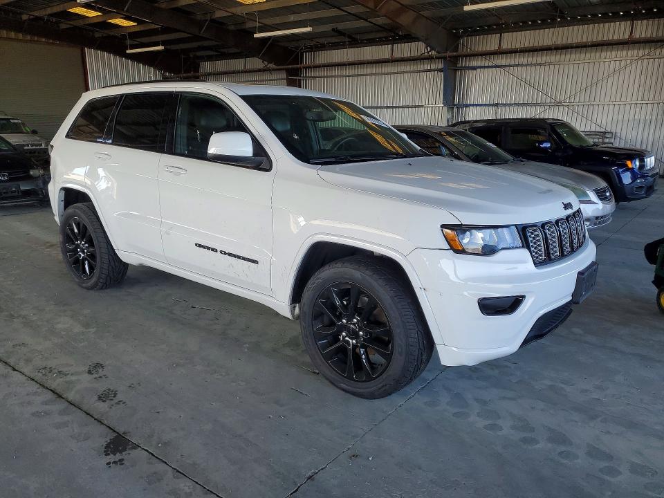 50332286 :رقم المزاد ، 1C4RJFAG6JC486882 vin ، 2018 Jeep Grand Cherokee مزاد بيع