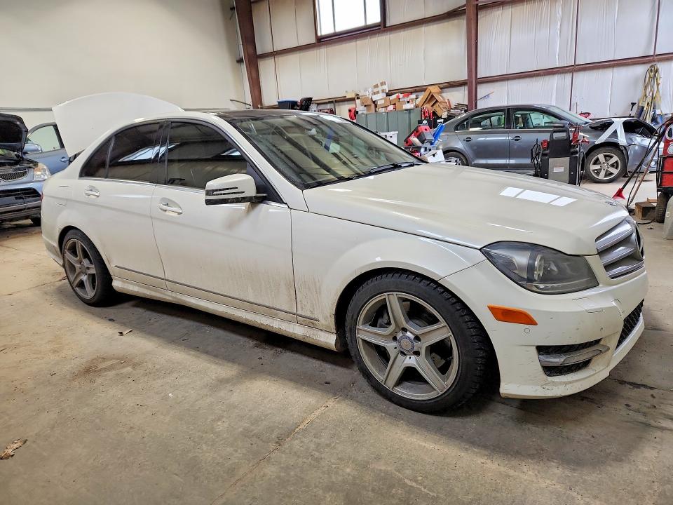 Продажа на аукционе авто 2012 Mercedes-benz C, vin: WDDGF8BBXCA710862, номер лота: 51216846