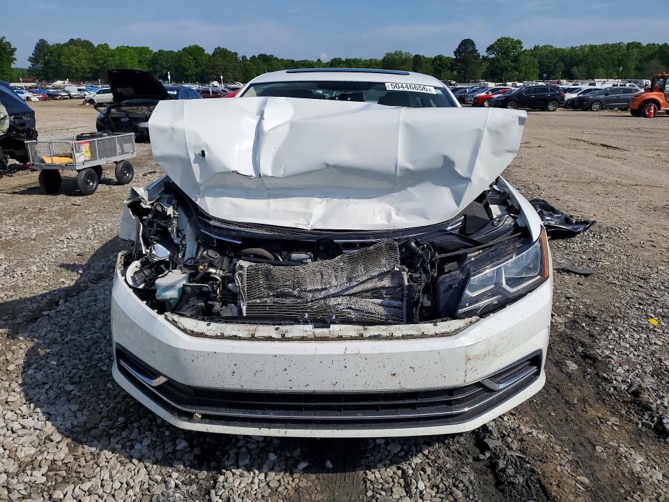 50446656 :رقم المزاد ، 1VWLA7A36KC001258 vin ، 2019 Volkswagen Passat مزاد بيع
