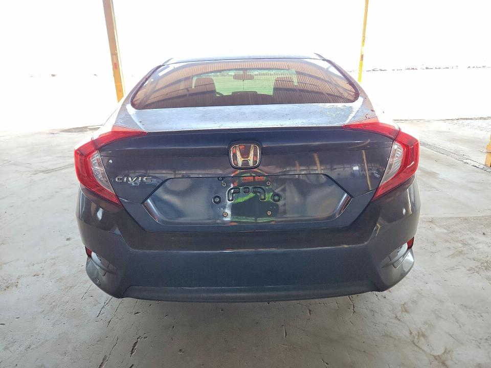 50791806 :رقم المزاد ، 2HGFC2F5XHH538018 vin ، 2017 Honda Civic مزاد بيع