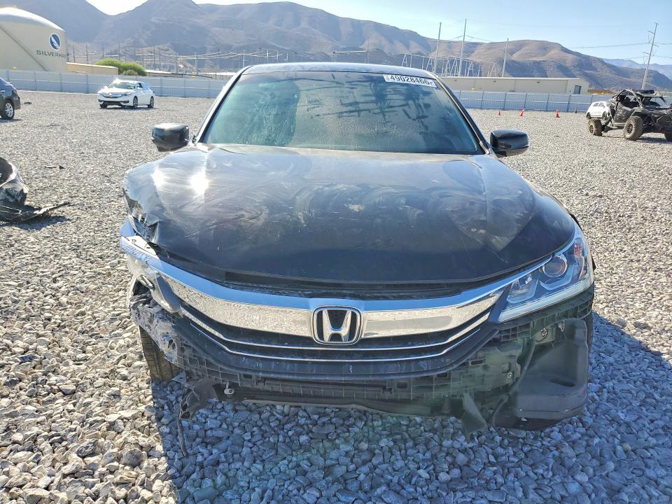49028466 :رقم المزاد ، 1HGCR3F86GA021071 vin ، 2016 Honda Accord مزاد بيع