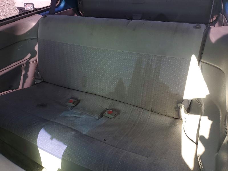 1994 Geo Metro მანქანა იყიდება აუქციონზე, vin: 2C1MS2461R6768125, აუქციონის ნომერი: 51344746