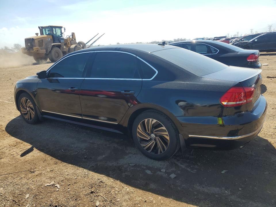 49339976 :رقم المزاد ، 1VWCN7A36EC067589 vin ، 2014 Volkswagen Passat مزاد بيع