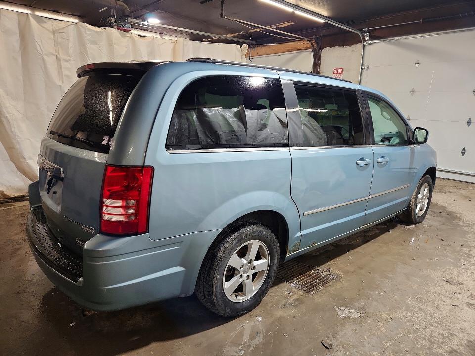 2010 Chrysler Town & Country მანქანა იყიდება აუქციონზე, vin: 2A4RR5D15AR265933, აუქციონის ნომერი: 47696876