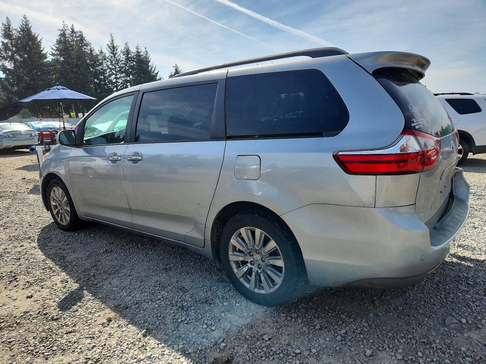 Продажа на аукционе авто 2017 Toyota Sienna, vin: 5TDDZ3DC6HS181336, номер лота: 50774436