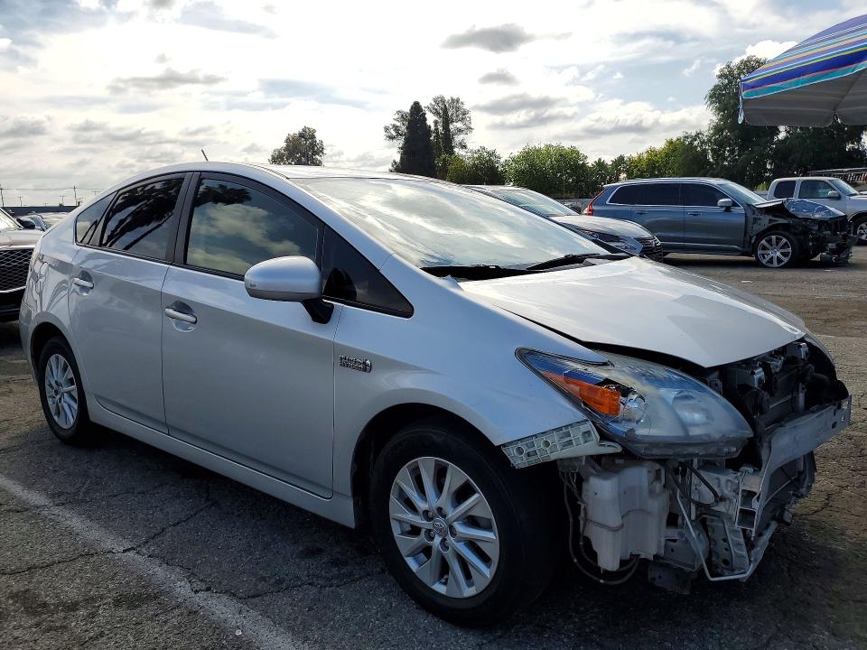 Продаж на аукціоні авто 2015 Toyota Prius Plug-in Hybrid, vin: JTDKN3DP9F3073958, номер лоту: 48482966