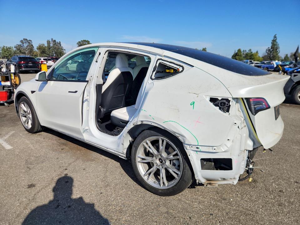 Продаж на аукціоні авто 2021 Tesla Model Y, vin: 5YJYGAEE6MF195389, номер лоту: 46760206